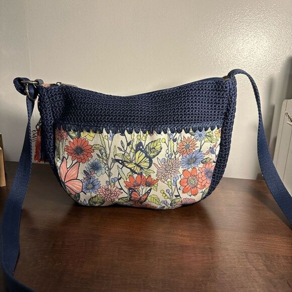 Sak Roots Crossbody Purse Knit Edges Floral Butterfly Garden Print Shoulder Bag - Picture 3 of 5
